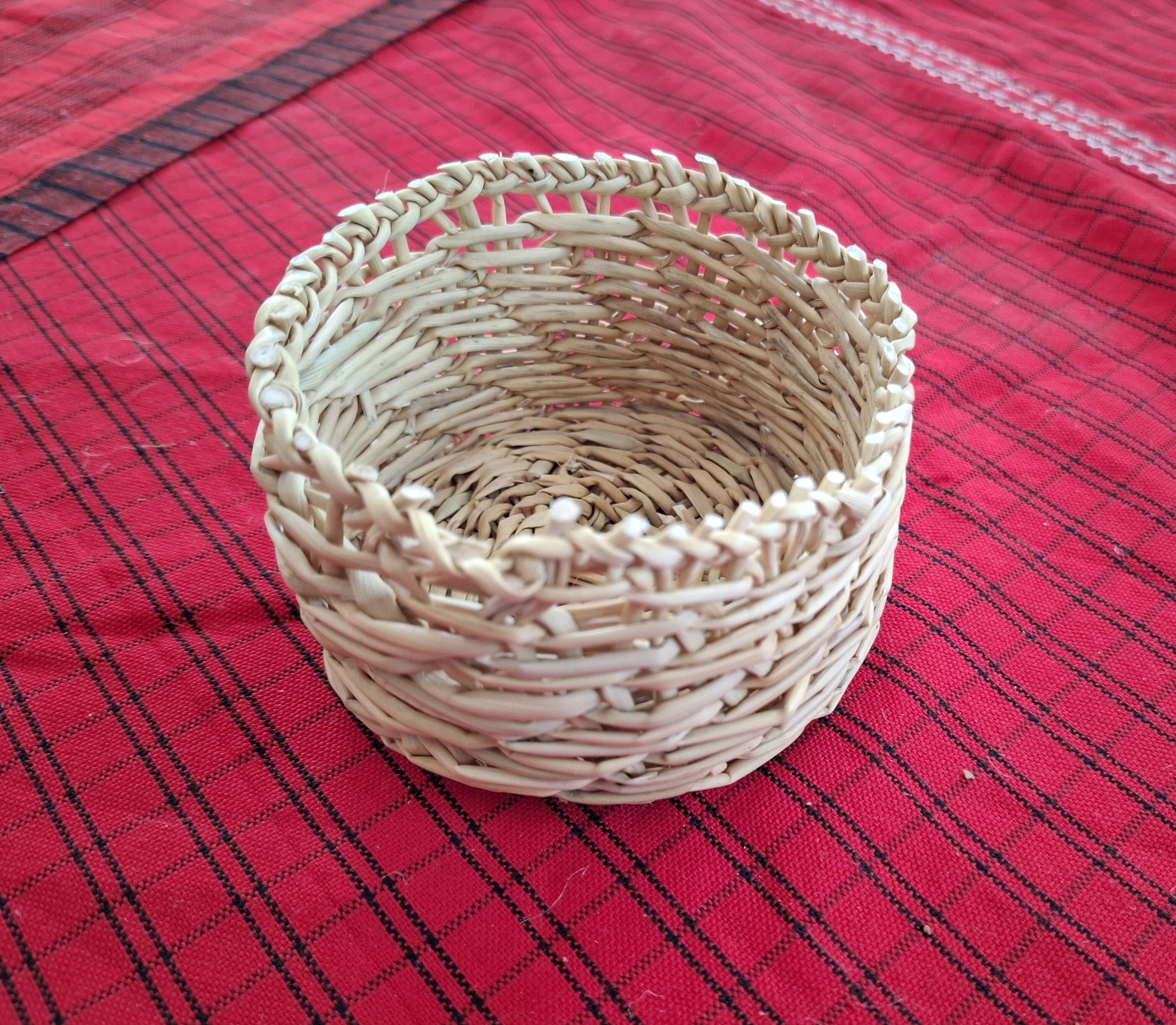 Basket diam. 8 cm